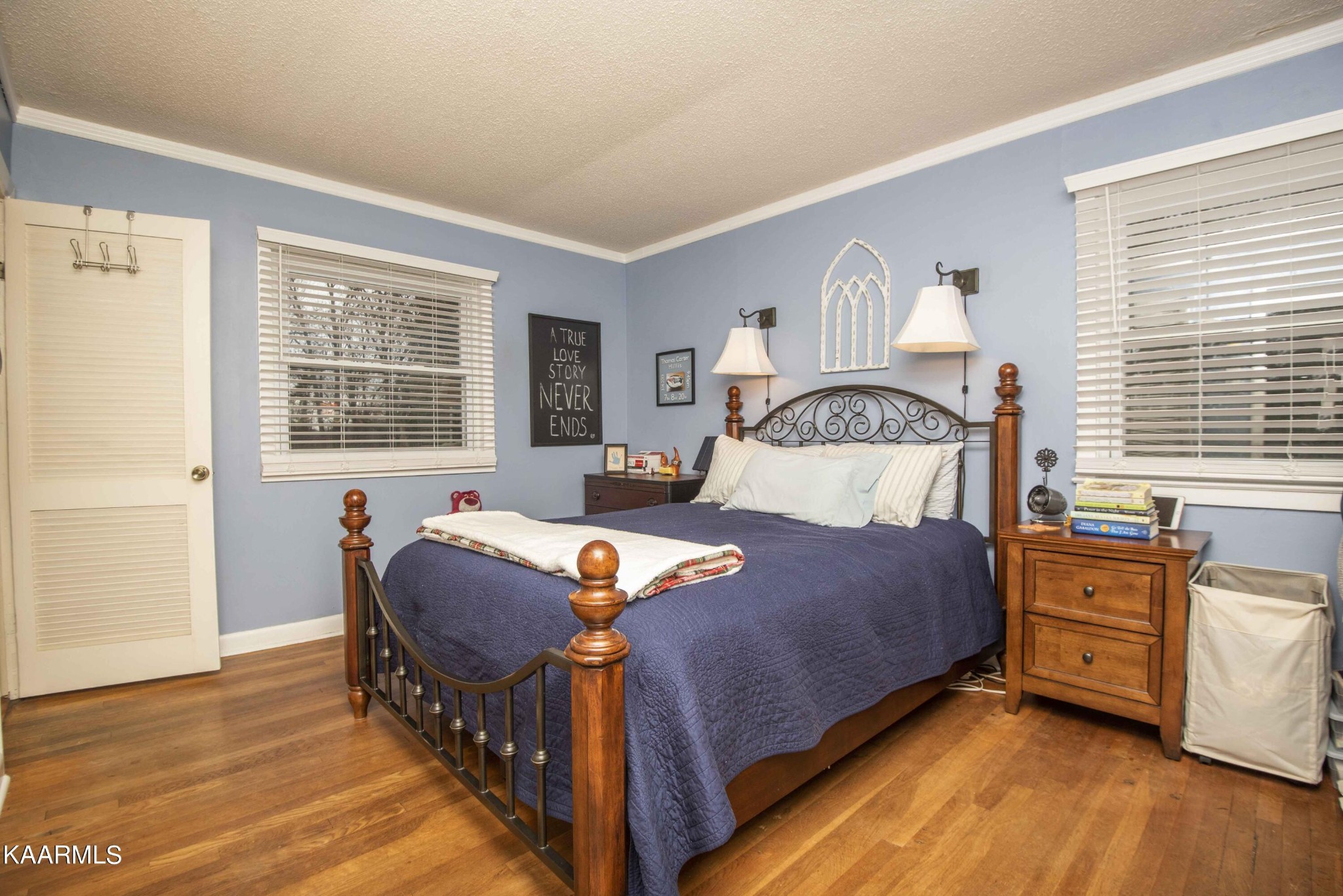 118 Tabor Road Oak Ridge, TN 37830 - Photo 34 of 44 a bedroom with a bed window and dresser