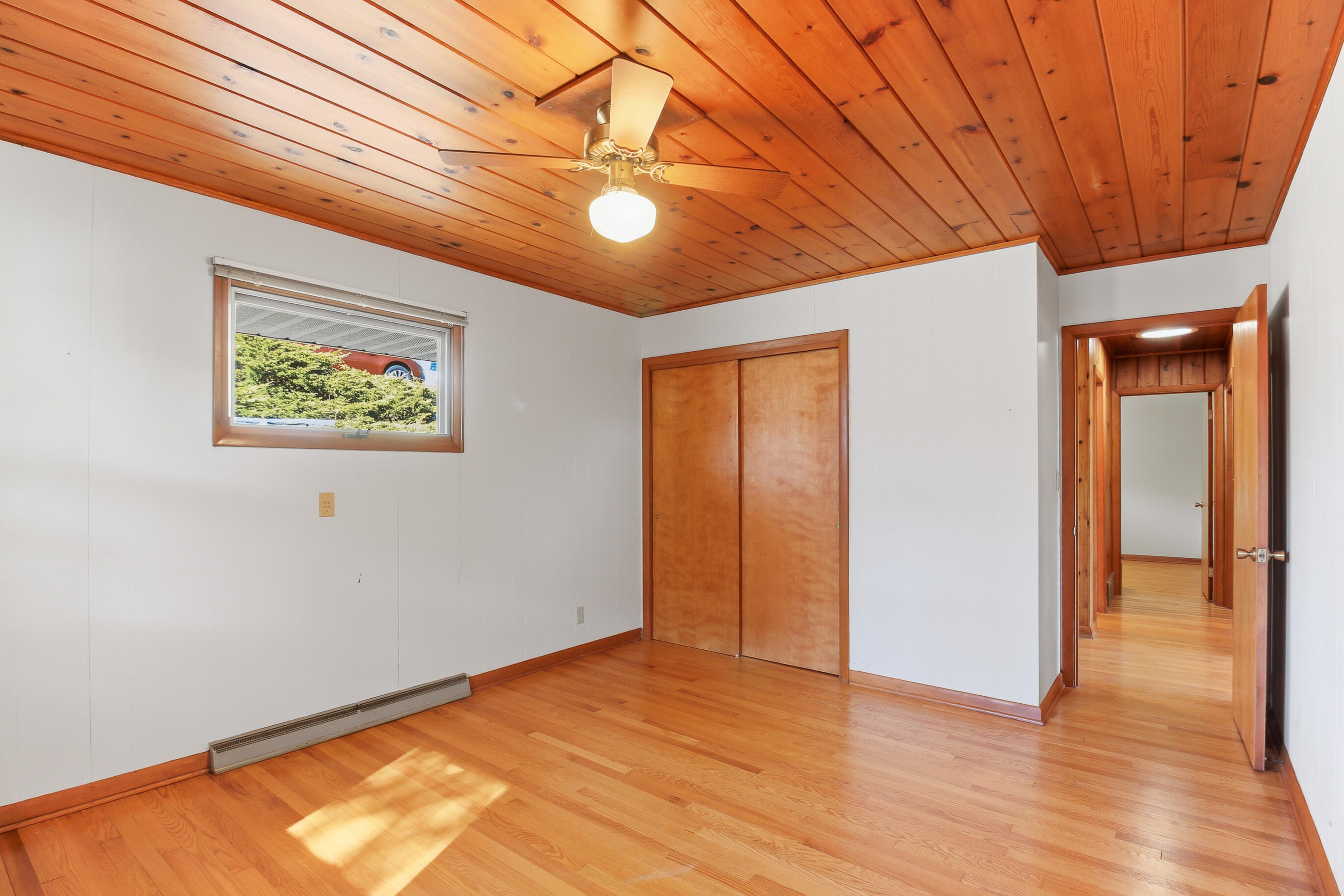 W2115 Beulah Heights Road East Troy, WI 53120 - Photo 26 of 57 First Floor Bedroom 1