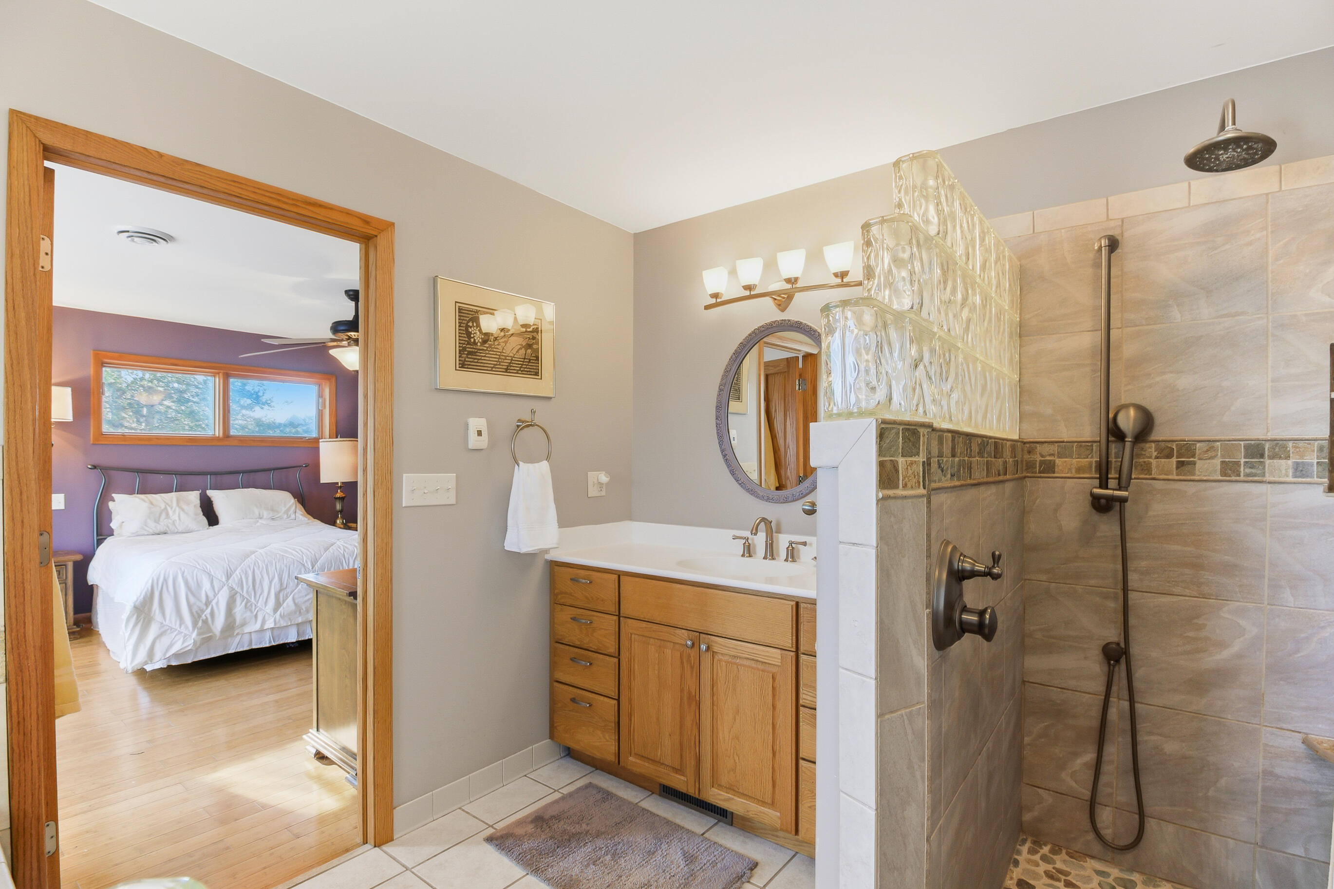 W2115 Beulah Heights Road East Troy, WI 53120 - Photo 34 of 57 Primary Bath