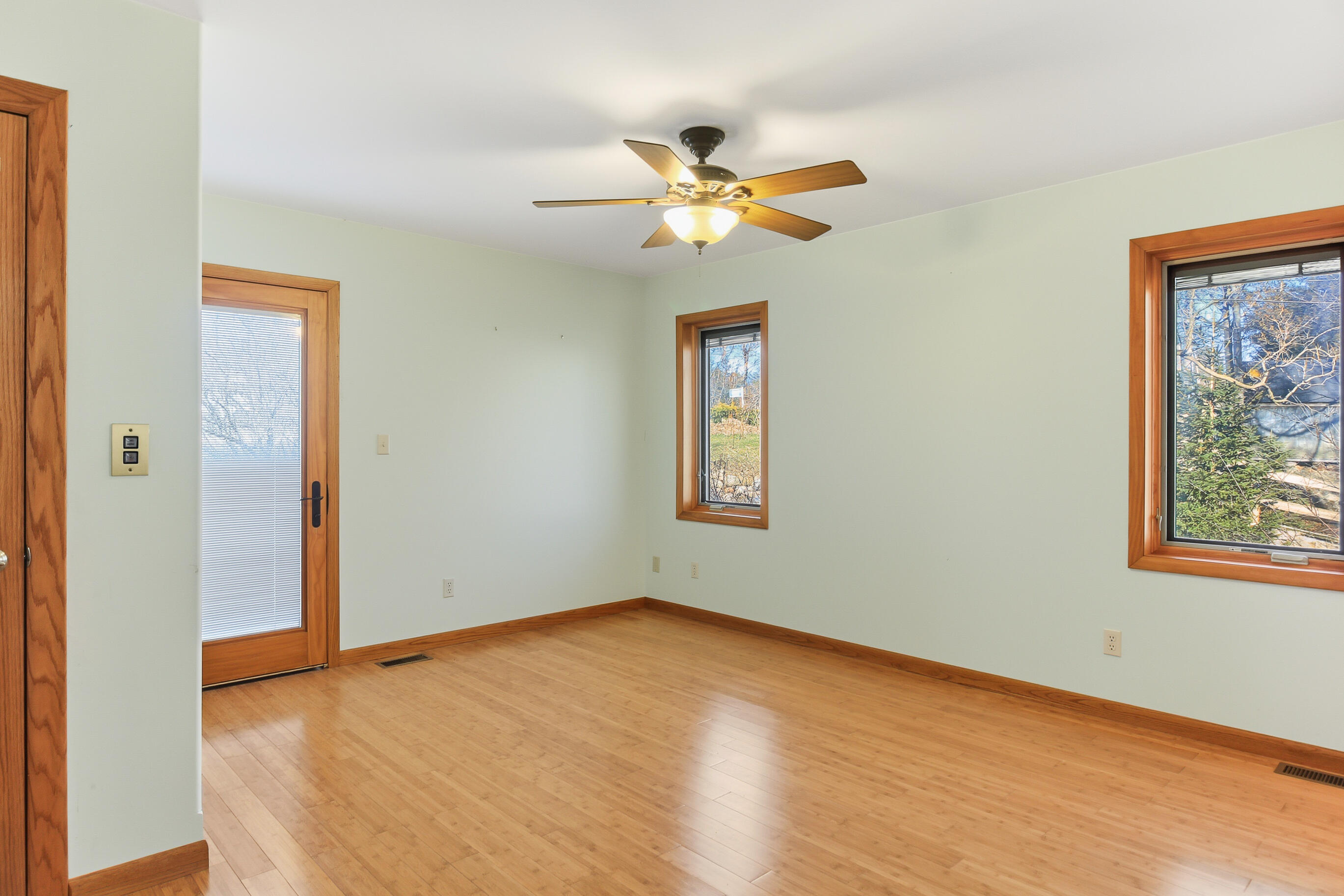 W2115 Beulah Heights Road East Troy, WI 53120 - Photo 37 of 57 Upper Level Ensuite