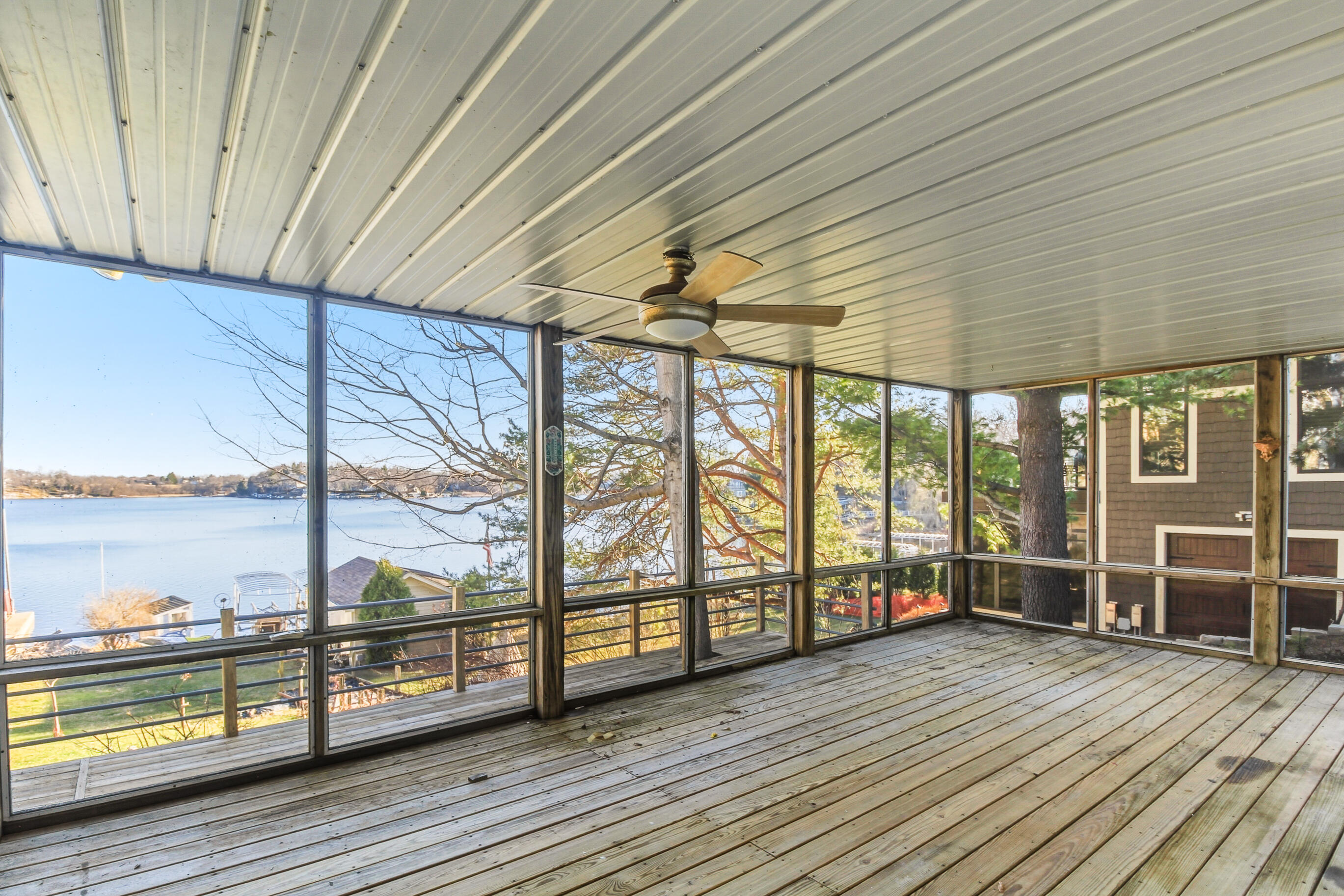 W2115 Beulah Heights Road East Troy, WI 53120 - Photo 51 of 66 LL Screened Porch