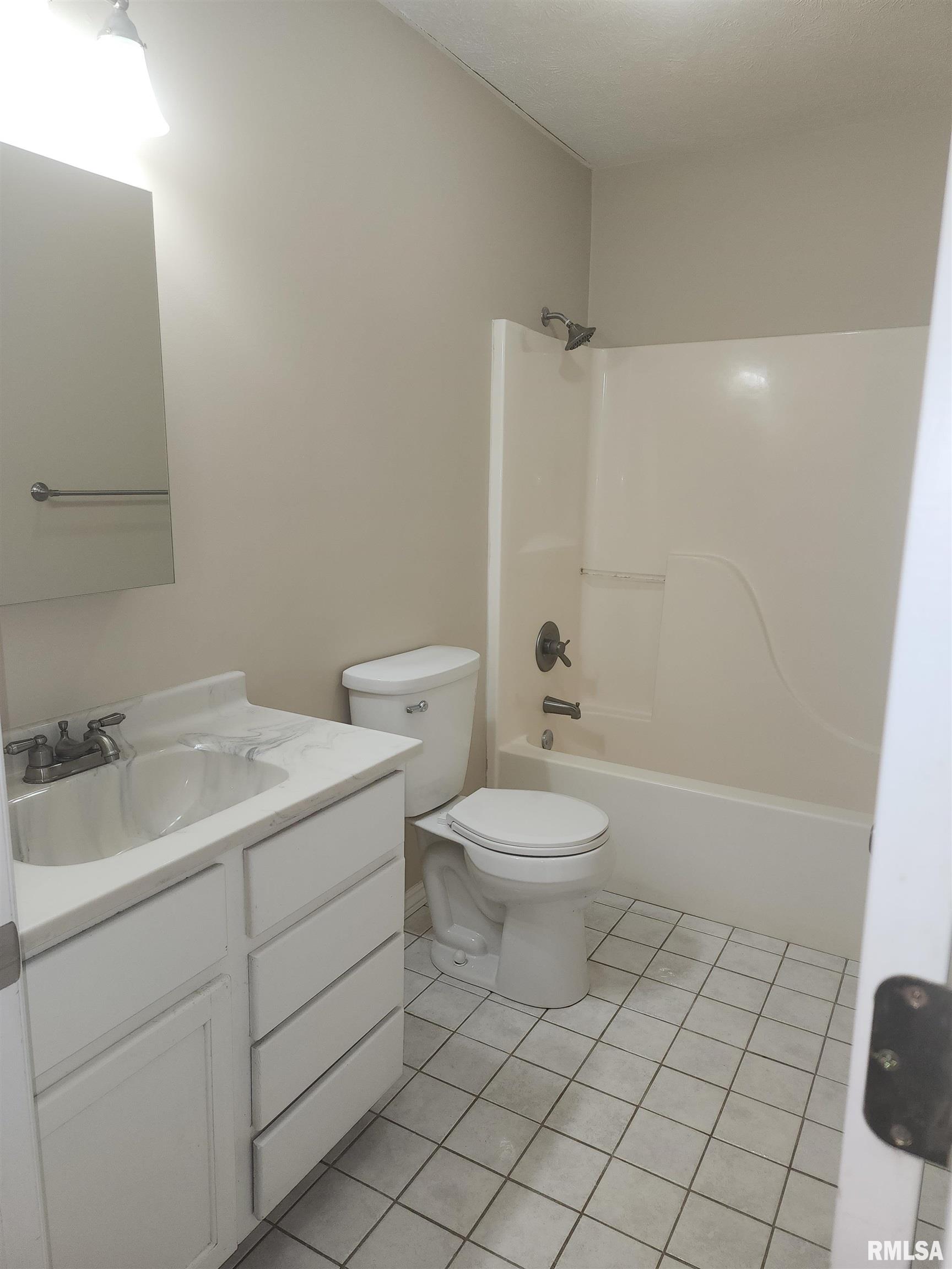 600 Pearl Street Atlanta, IL 61723 - Photo 10 of 20
