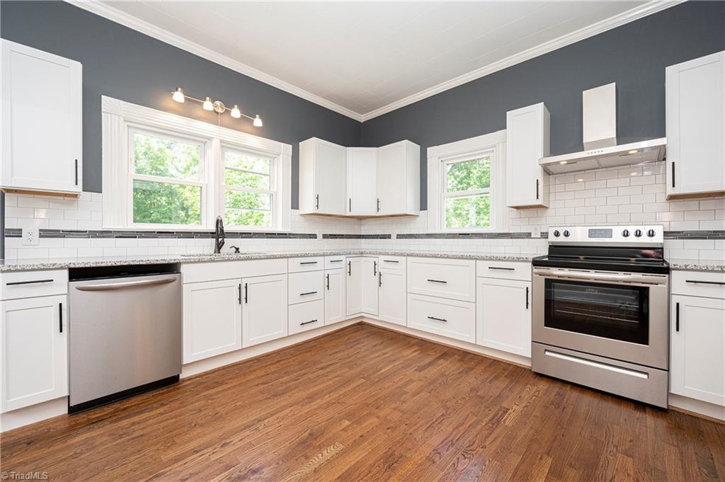 111 Cherry Street Jonesville, NC 28642 - Photo 19 of 37