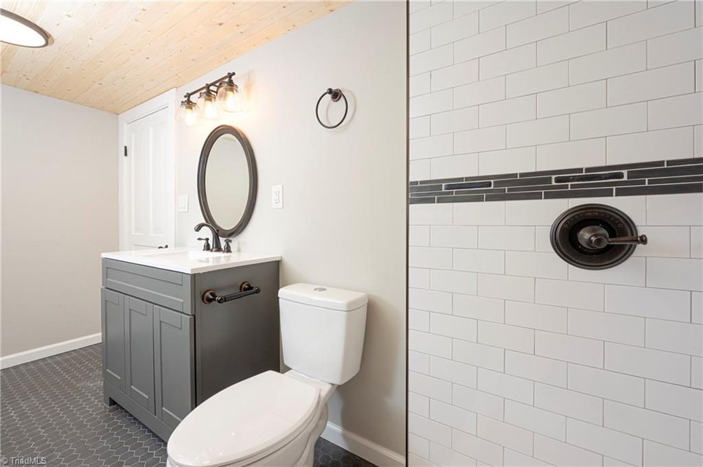 111 Cherry Street Jonesville, NC 28642 - Photo 26 of 37