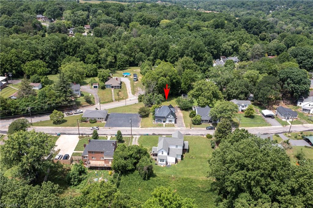 111 Cherry Street Jonesville, NC 28642 - Photo 10 of 37