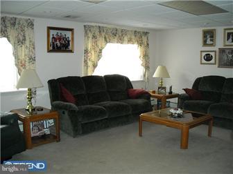 18 Rita Road Yardley, PA 19067 - Photo 4 of 8 Family Room
