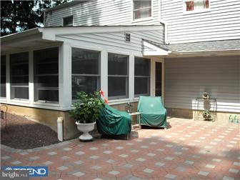 18 Rita Road Yardley, PA 19067 - Photo 6 of 8 Exterior Back