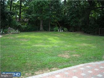18 Rita Road Yardley, PA 19067 - Photo 8 of 8 Exterior Back