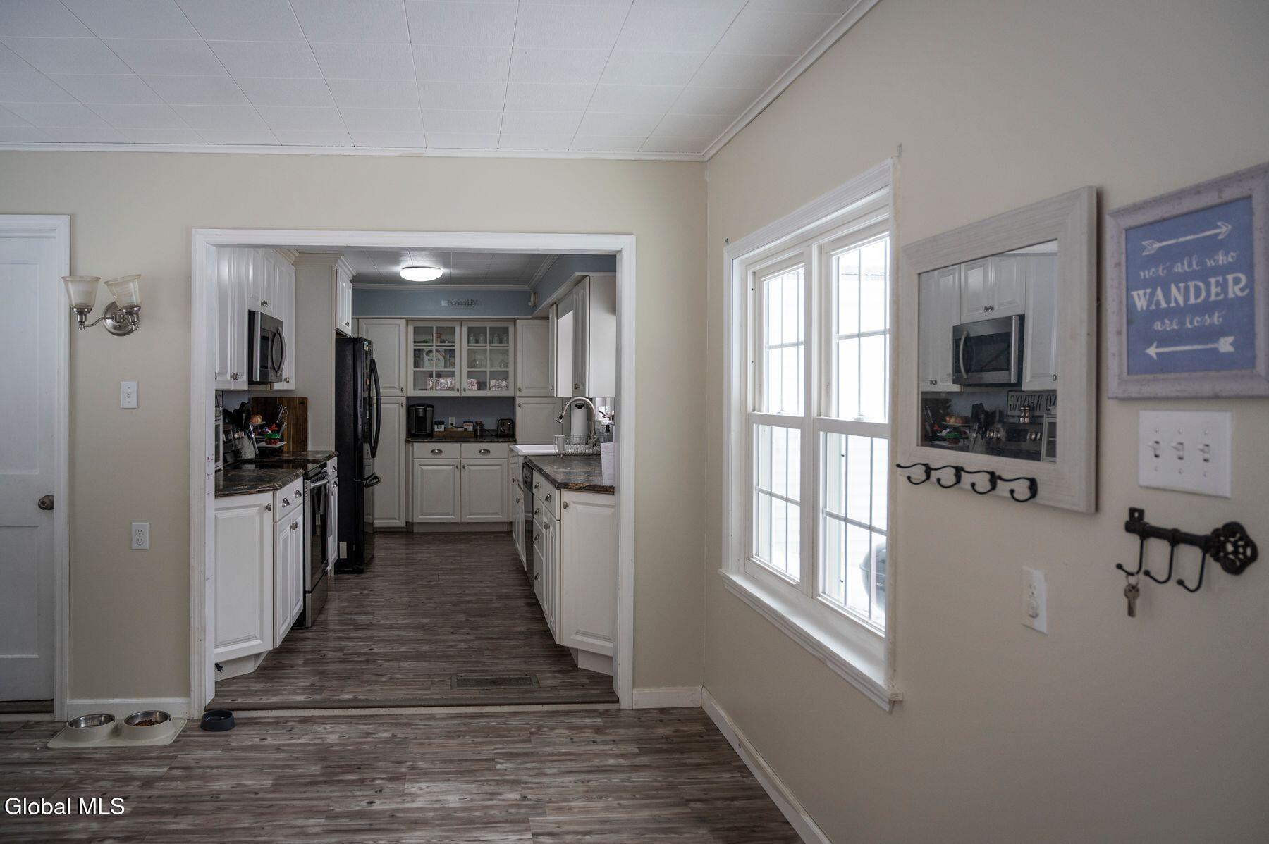 1085 West Mountain Road Queensbury, NY 12804 - Photo 5 of 42 5