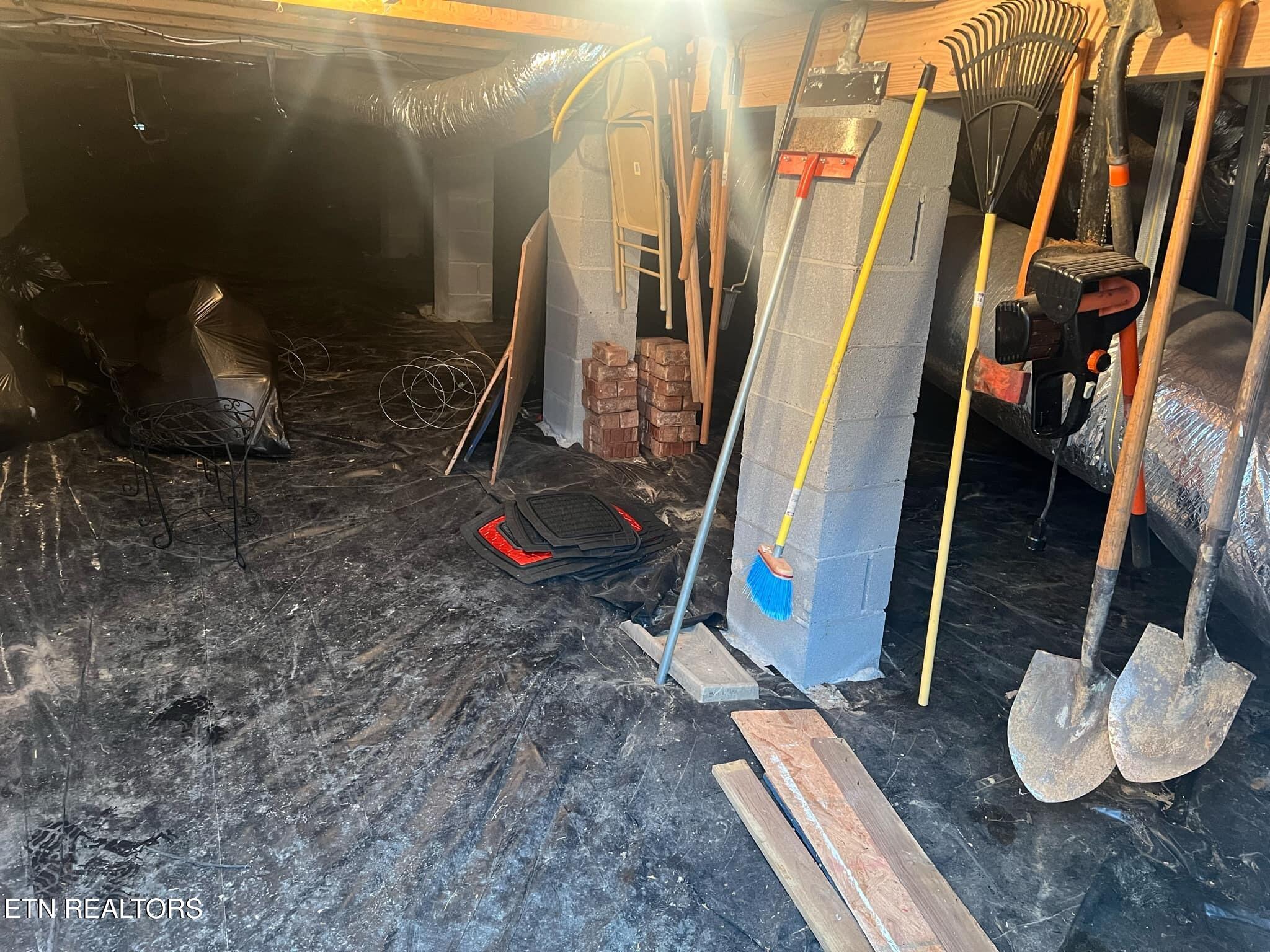 82 Summerwind Court Crossville, TN 38571 - Photo 31 of 48 64bb0c4a-df7e-4b5c-9f56-148e8d4c0a04