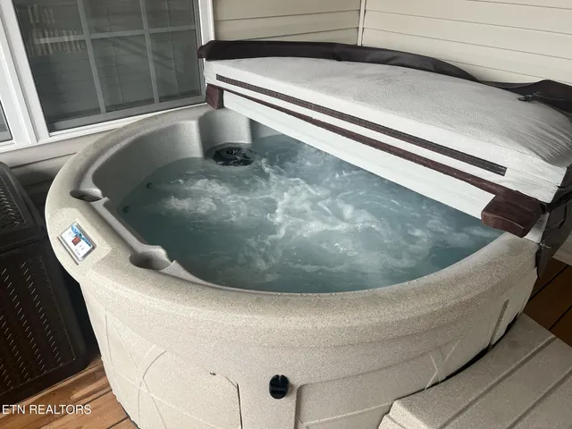 $410,000 | 82 Summerwind Court, Crossville, TN 38571