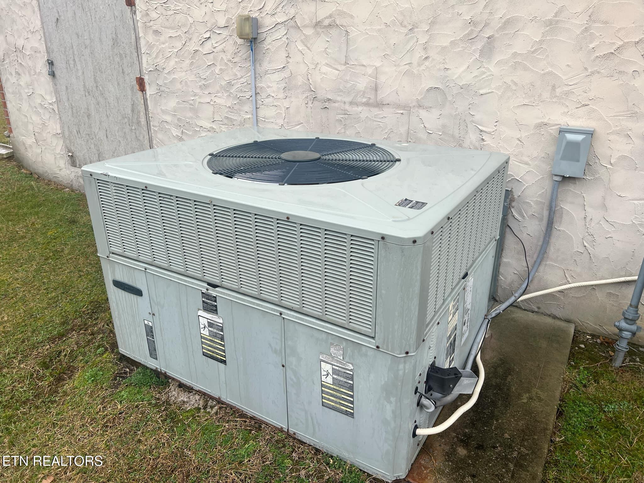 82 Summerwind Court Crossville, TN 38571 - Photo 47 of 48 22075c78-1594-4e54-ac81-7e9f8d493a01