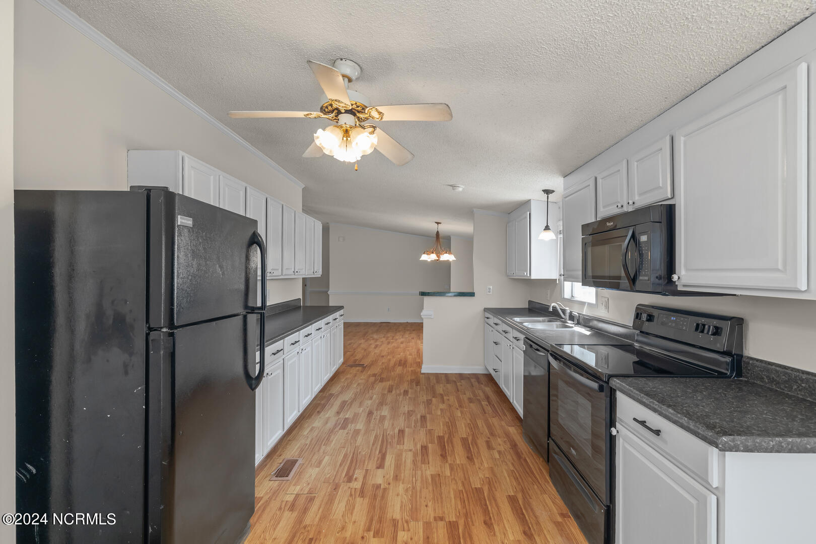 1119 CCC Road Sneads Ferry, NC 28460 - Photo 14 of 43 14