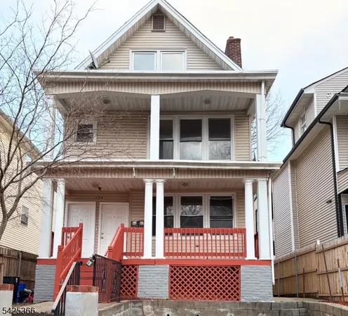 $3,000 | 134 North 14th Street, Unit 2, East Orange, NJ 07017