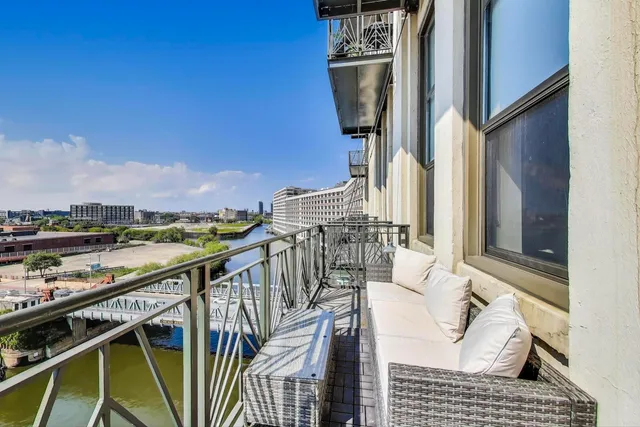 $549,000 | 758 North Larrabee Street, Unit 509, Chicago, IL 60654