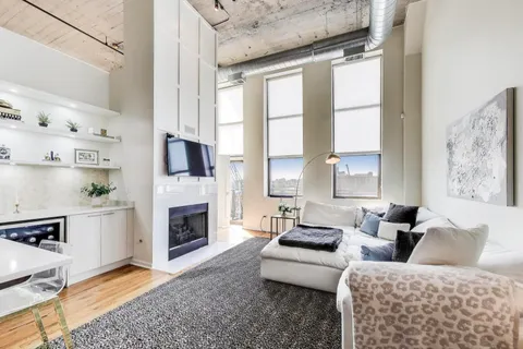 $549,000 | 758 North Larrabee Street, Unit 509, Chicago, IL 60654