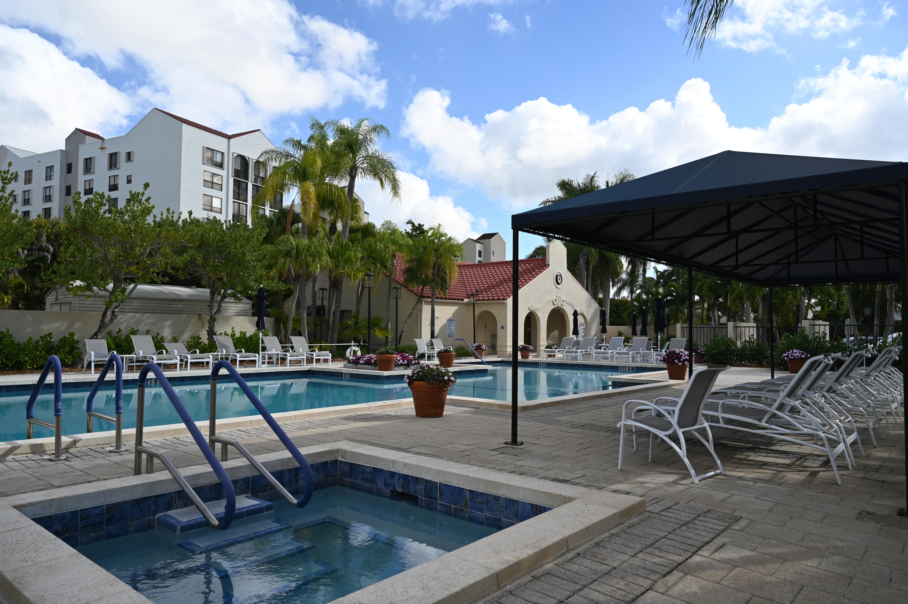 7564 Regency Lake Drive, Unit A101 Boca Raton, FL 33433 - Photo 30 of 33 Community Spa area