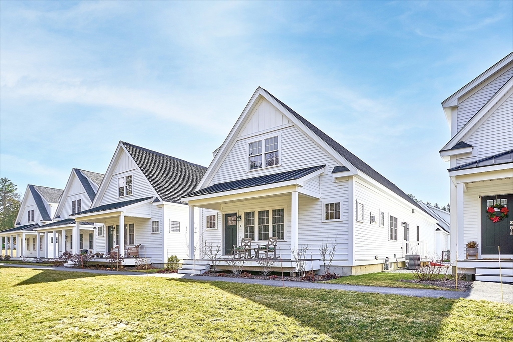 7 Baldwin Court, Unit 7 Harvard, MA 01451 - Photo 1 of 41