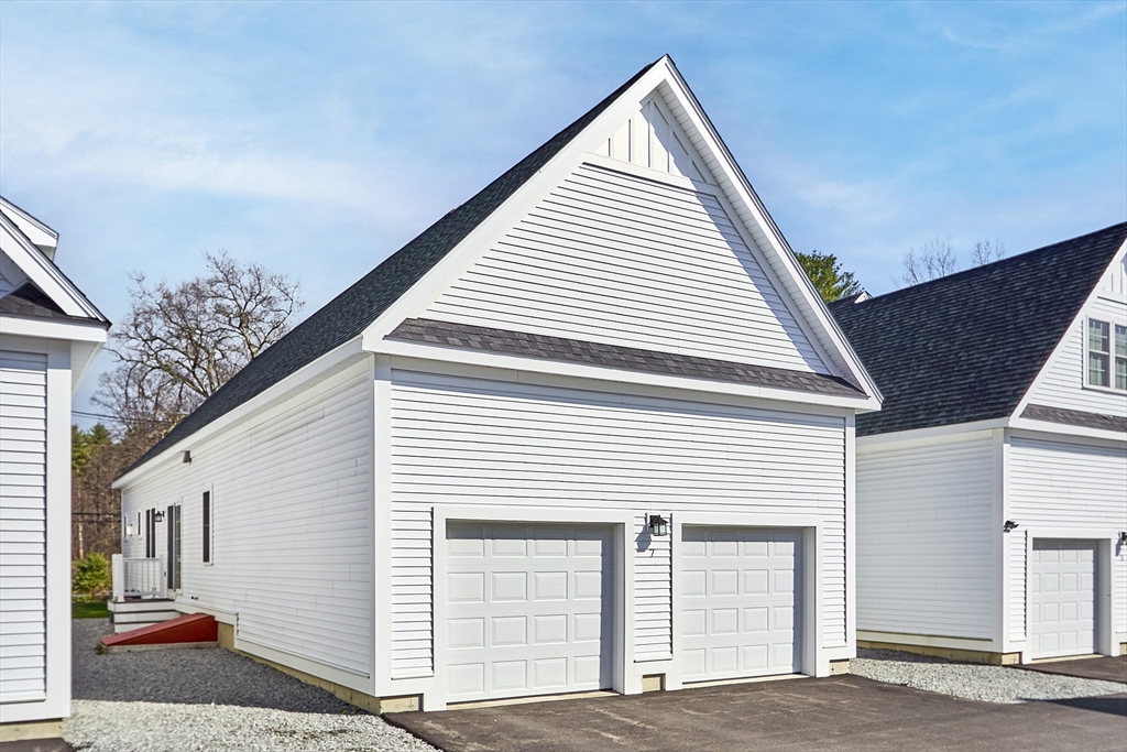 7 Baldwin Court, Unit 7 Harvard, MA 01451 - Photo 31 of 41