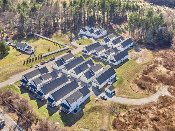 $724,900 | 7 Baldwin Court, Unit 7, Harvard, MA 01451