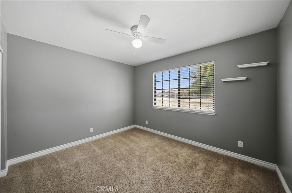 18405 Owatonna Road Apple Valley, CA 92307 - Photo 25 of 41