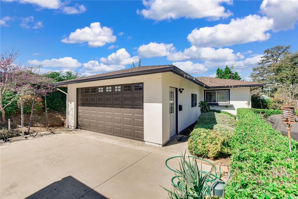 5531 Cornwall Avenue Riverside, CA 92506 - Photo 41 of 69 a front view of a house with garden