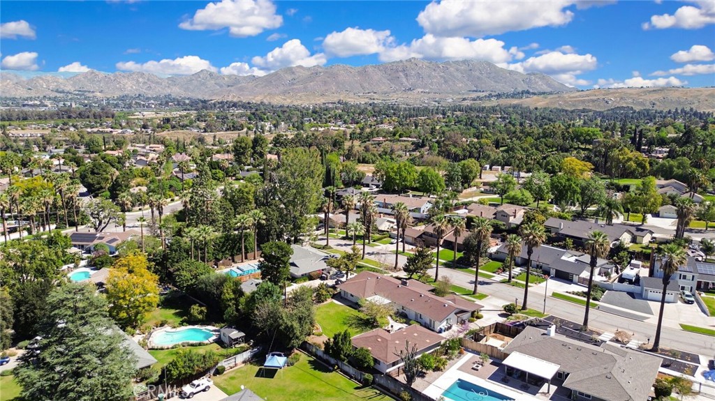 5531 Cornwall Avenue Riverside, CA 92506 - Photo 60 of 69 an aerial view of residential houses with outdoor space and trees