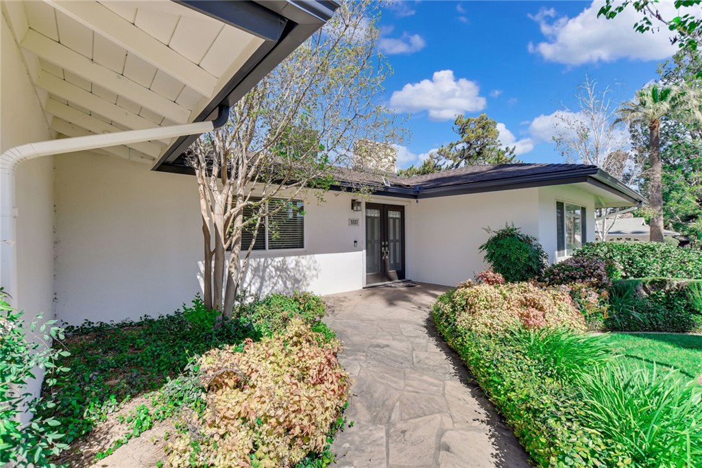 5531 Cornwall Avenue Riverside, CA 92506 - Photo 6 of 69 a front view of a house with garden