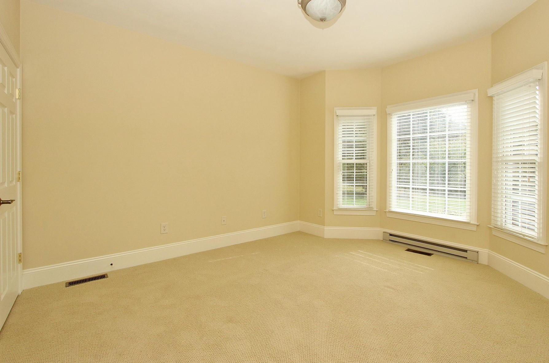 136 Claybrook Court Blue Ridge, VA 24064 - Photo 31 of 86 a view of an empty room with a window