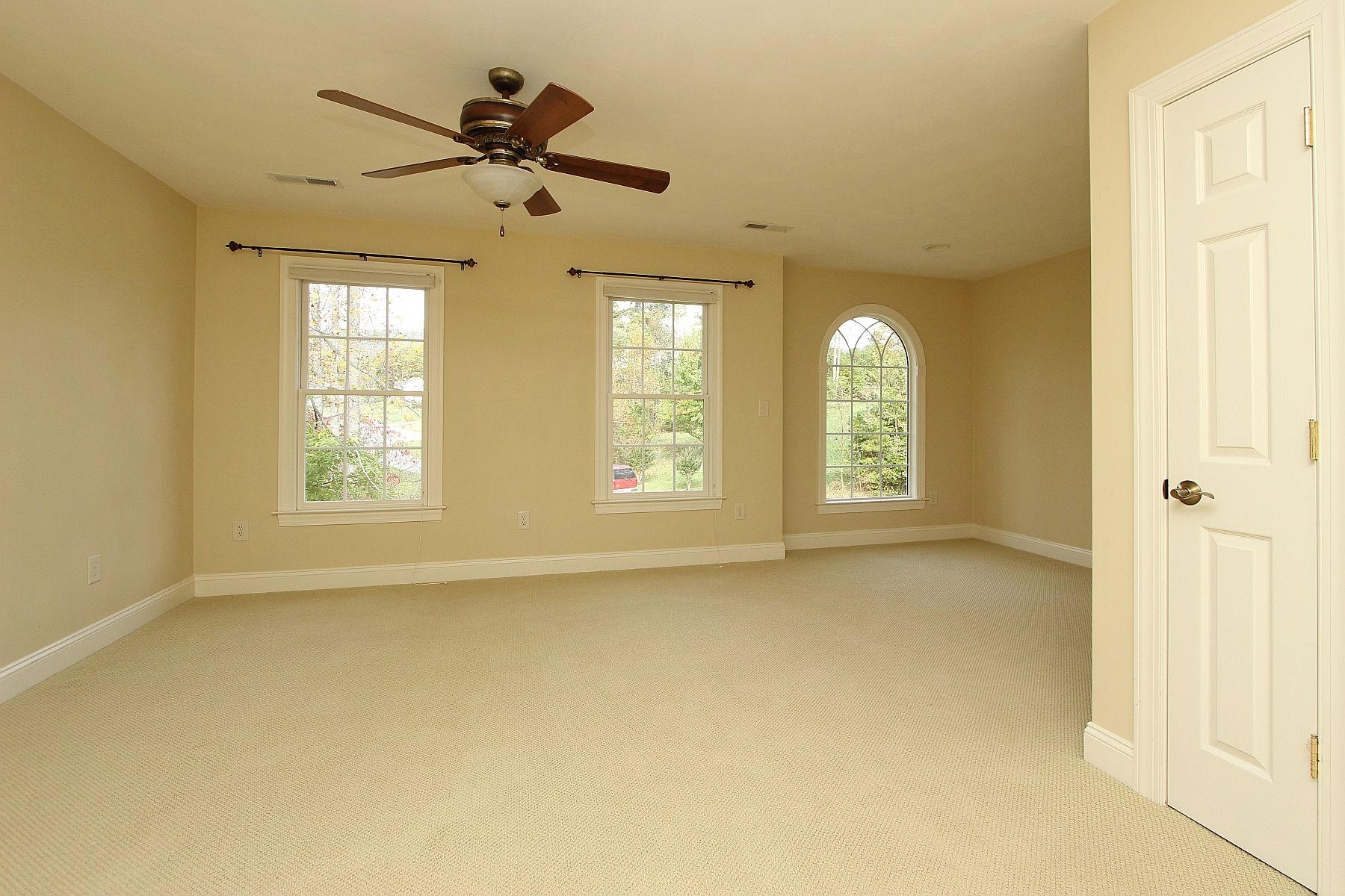 136 Claybrook Court Blue Ridge, VA 24064 - Photo 38 of 86 a view of an empty room with a window