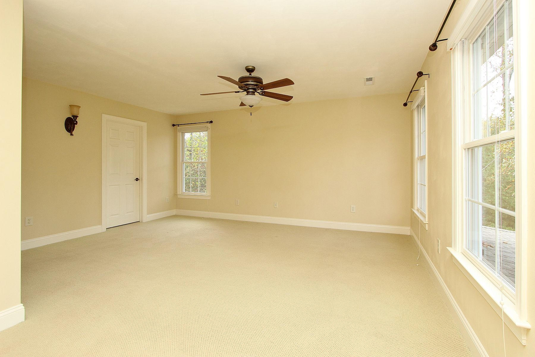 136 Claybrook Court Blue Ridge, VA 24064 - Photo 39 of 86 img_4802