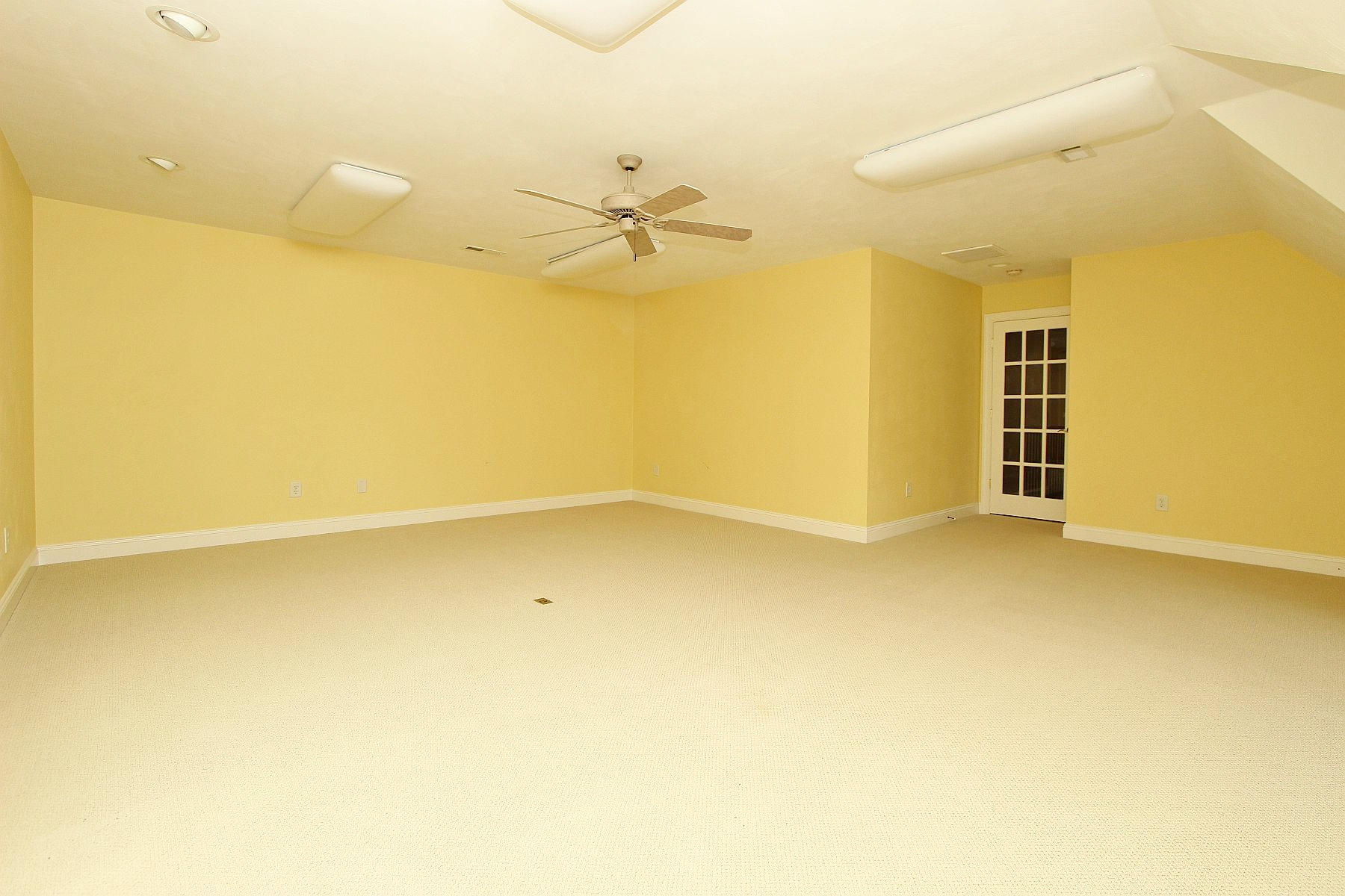 136 Claybrook Court Blue Ridge, VA 24064 - Photo 62 of 86 img_4850