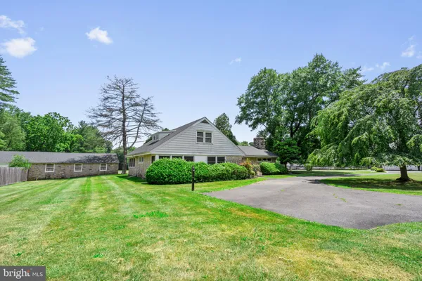 $3,200 | 1457 Meetinghouse Road, Warminster, PA 18974