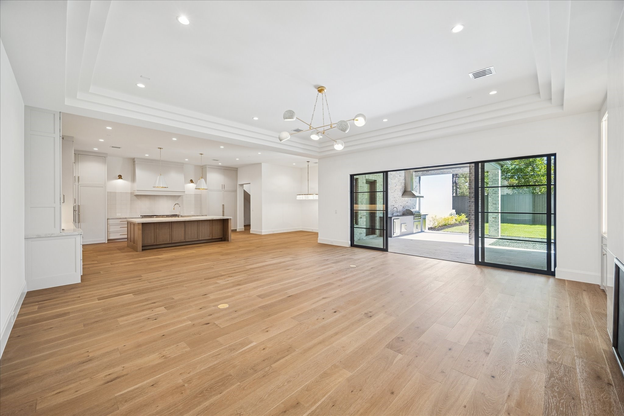 267 Maple Valley Road Houston, TX 77056 - Photo 7 of 40