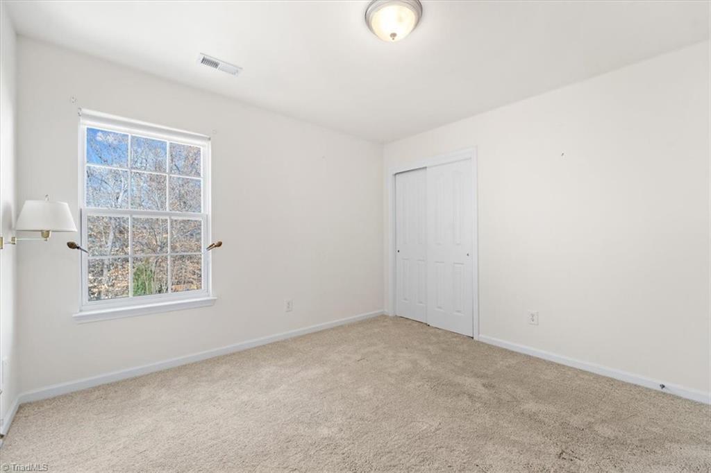 776 Spinning Wheel Point High Point, NC 27265 - Photo 27 of 37 Gallery Image 27