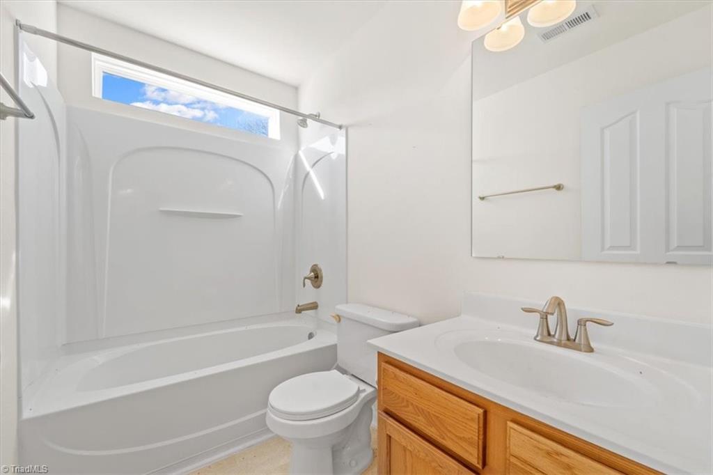 776 Spinning Wheel Point High Point, NC 27265 - Photo 28 of 37 Gallery Image 28