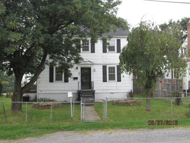 521 Fugate Road Northeast Roanoke, VA 24012 - Photo 1 of 16 001