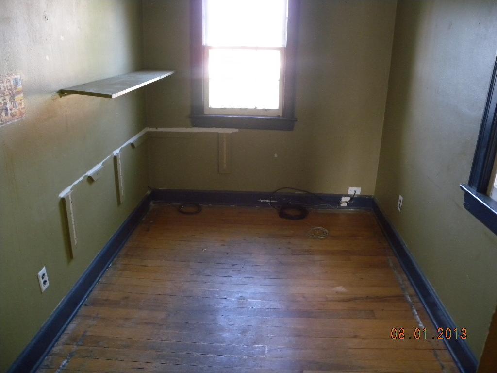521 Fugate Road Northeast Roanoke, VA 24012 - Photo 10 of 16 007