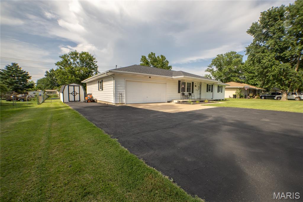 237 Farmers Lane Lebanon, MO 65536 - Photo 4 of 37