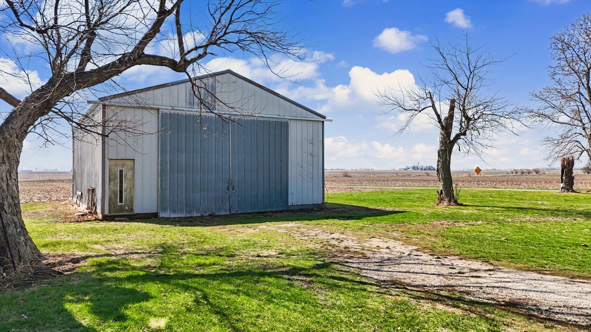 1198 North 1900 East Road Milford, IL 60953 - Photo 48 of 53