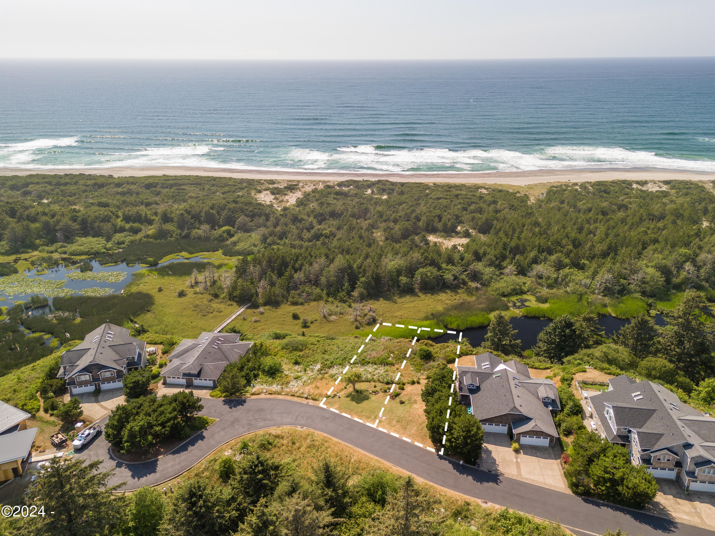 45200 Proposal Point Neskowin, OR 97149 - Photo 5 of 29 5