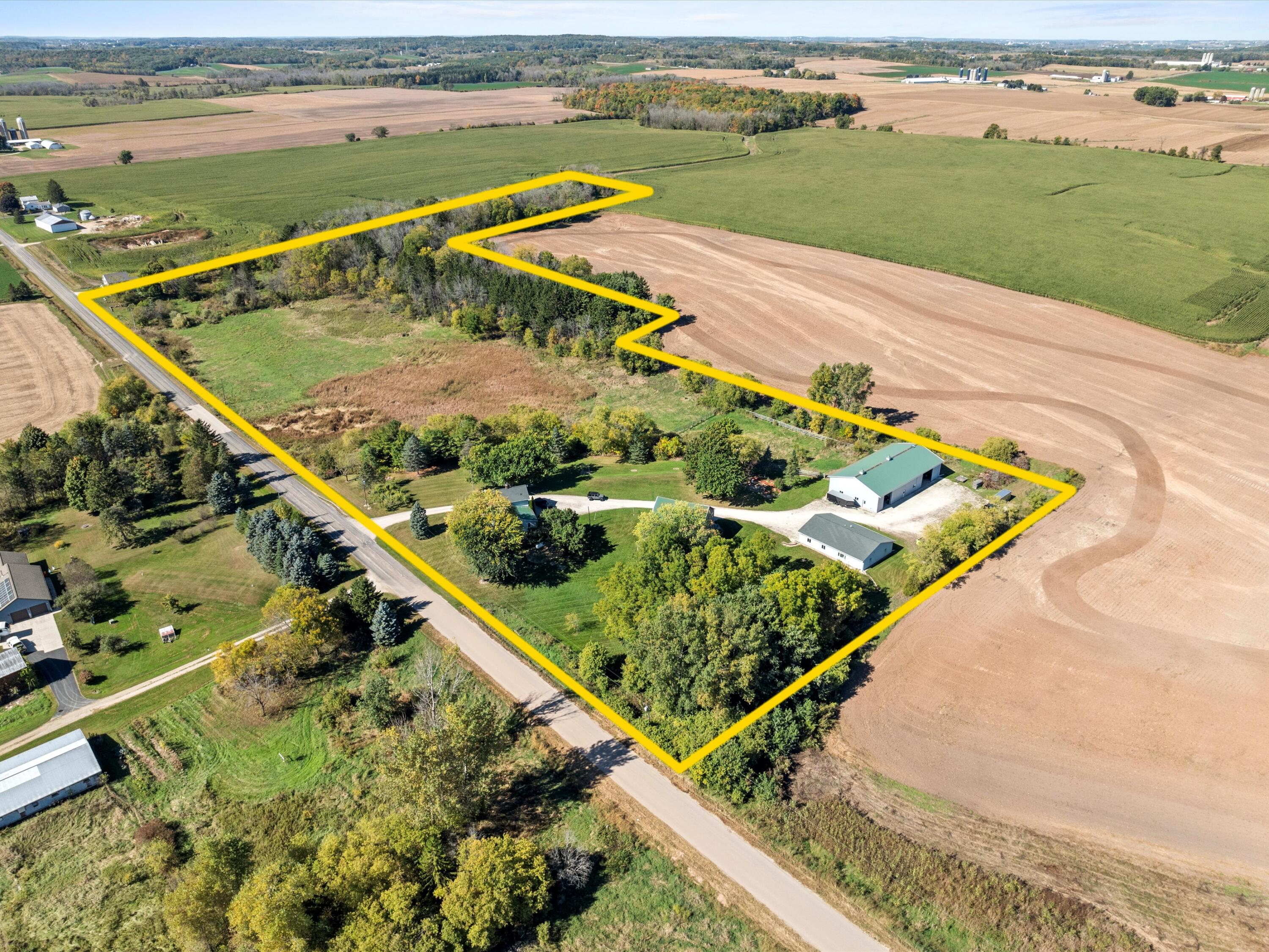 15 Acres - 7 wooded