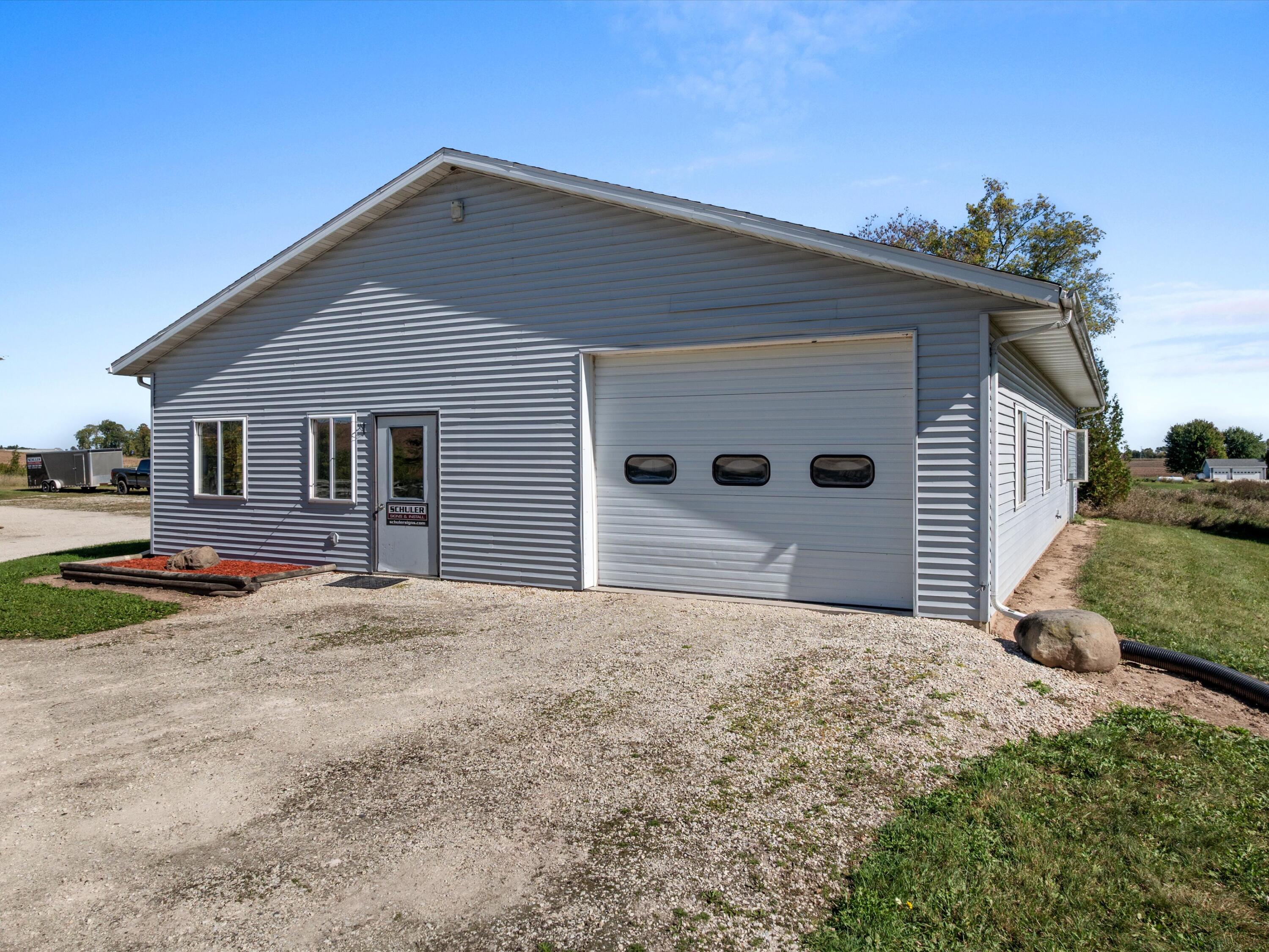 12024 Point Creek Road Meeme, WI 53063 - Photo 8 of 61 Shop