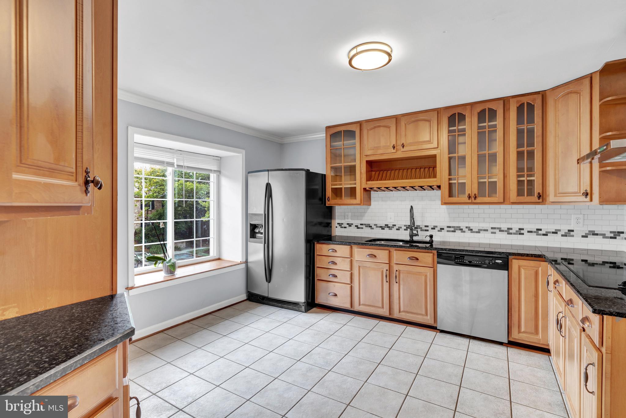 9743 Early Spring Way Columbia, MD 21046 - Photo 13 of 41 Gallery Image 13