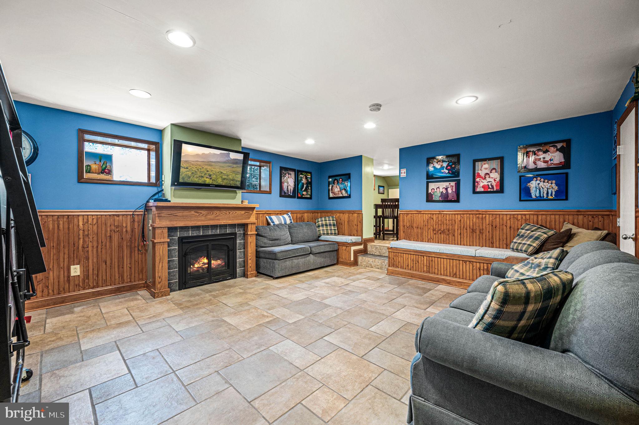 109 Loller Road Hatboro, PA 19040 - Photo 4 of 27 Finished basement