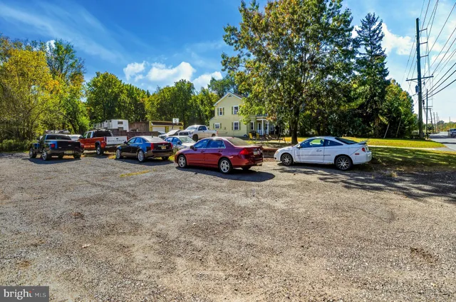 $350,000 | 195 Highway 130, Pedricktown, NJ 08067