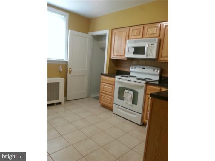 7519 Briar Road Philadelphia, PA 19138 - Photo 12 of 23 Kitchen