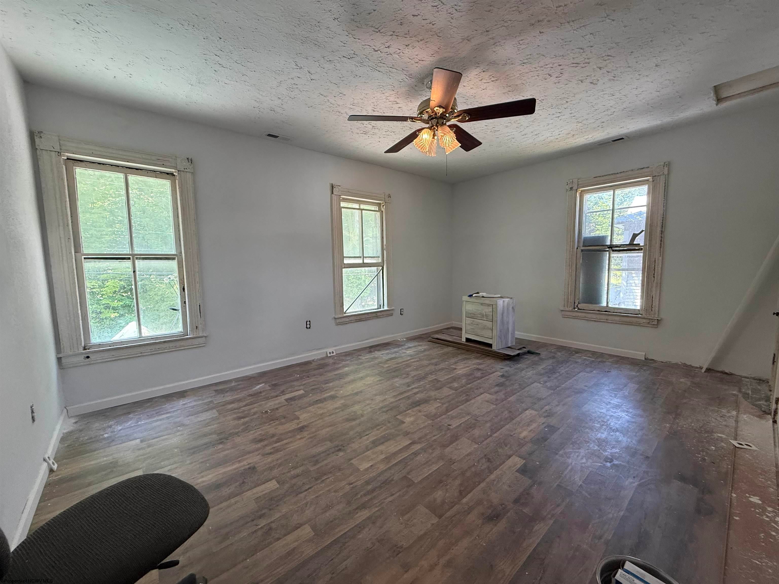 128 Harpertown Road Elkins, WV 26241 - Photo 15 of 25 Gallery Image 15