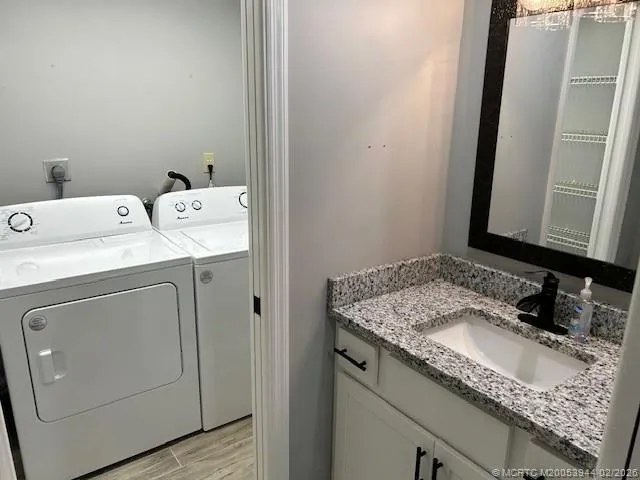 $1,650 | 803 Southeast Central Parkway, Unit 5, Stuart, FL 34994