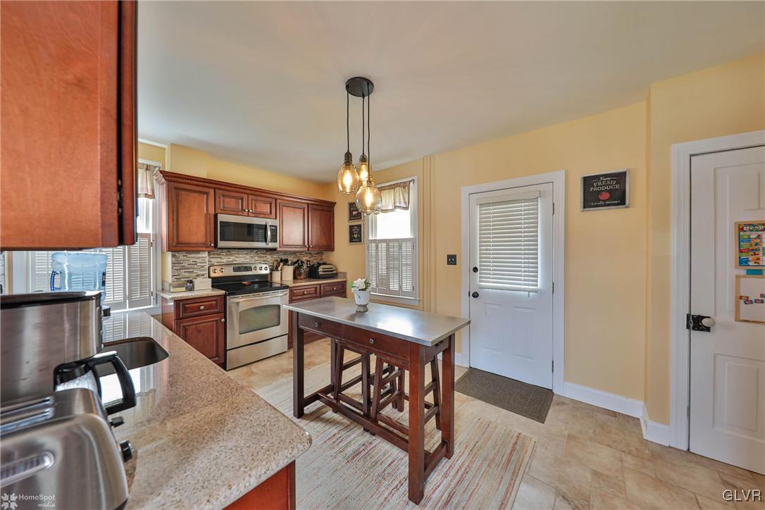 3439 Main Street Slatington, PA 18080 - Photo 9 of 26 Gallery Image 9